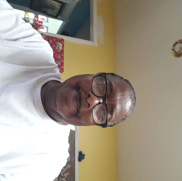 Profile Picture of Kenneth Minor (@kennethminor) on Poshmark