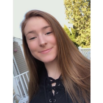 Profile Picture of Elizabeth McCaffrey (@liz_mccaffreyy) on Twitter