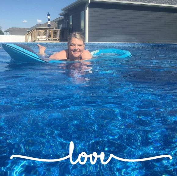 Profile Picture of Diane Schurrer (@dsure) on Poshmark