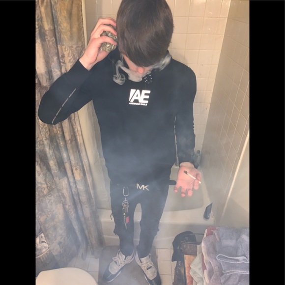 Profile Picture of Jason Dormio (@jasondormio) on Poshmark