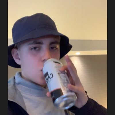 Profile Picture of Tom (@tom__grey) on Twitter