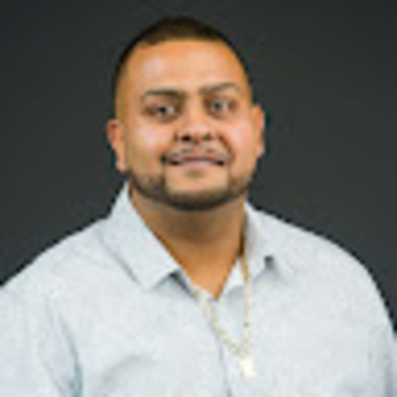 Profile Picture of Jason Bridgemohan (@j_bridgemohan) on Poshmark