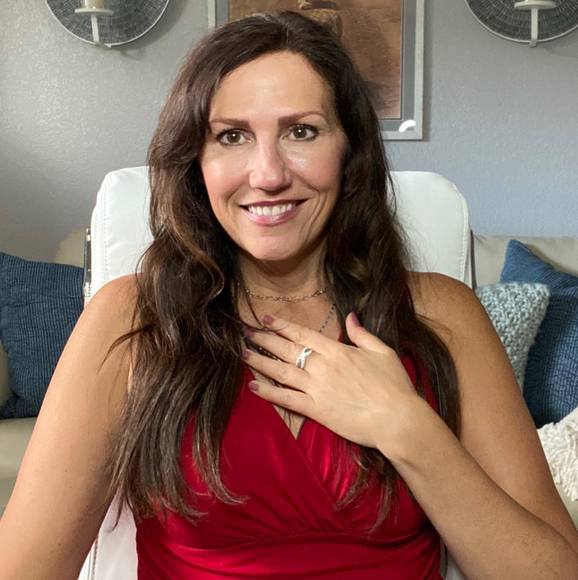 Sarah Lenza - Poshmark Profile Picture of Sarah Lenza (@sarahleelenza) on Poshmark