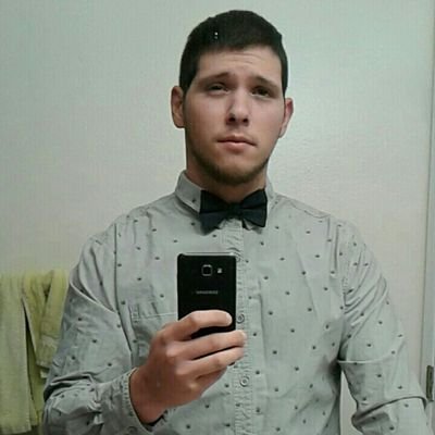 Profile Picture of Aaron Simons (@SimonsAaron9) on Twitter