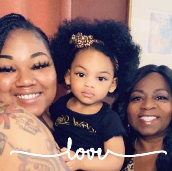 Profile Picture of Valerie Castile (@castilev3) on Poshmark