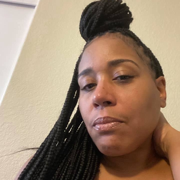 Profile Picture of Sherri Gantt (@sgantt67) on Poshmark