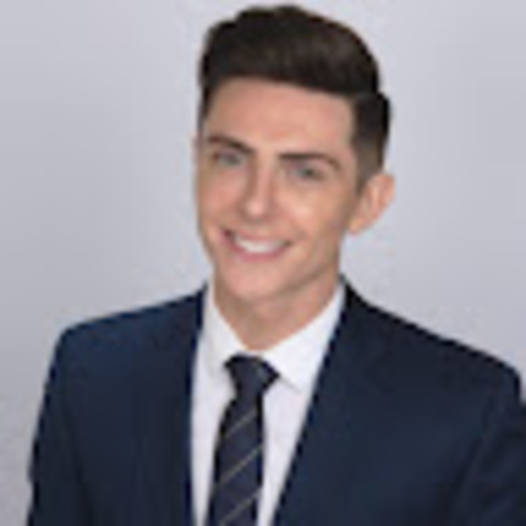 Profile Picture of Dylan Handy (@dylanhandy) on Poshmark