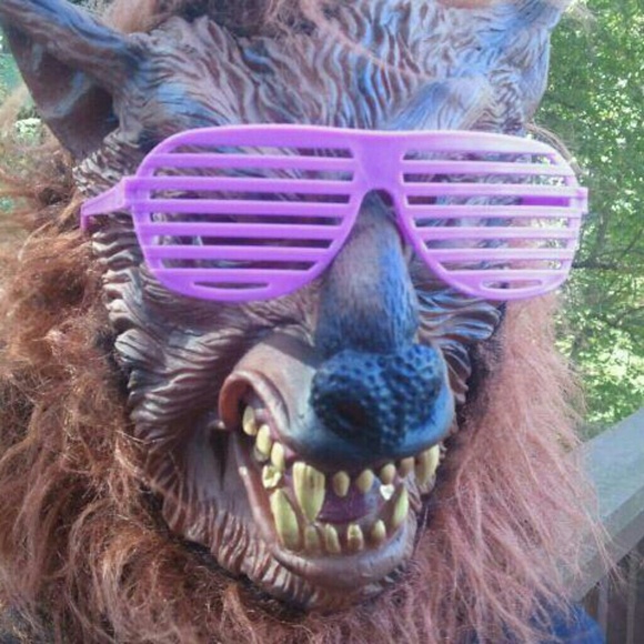 Profile Picture of Carrie Roelf (@croefam) on Poshmark