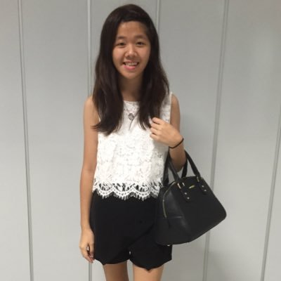 Profile Picture of Bee Ling ♡☆ (@justacrazygirl_) on Twitter
