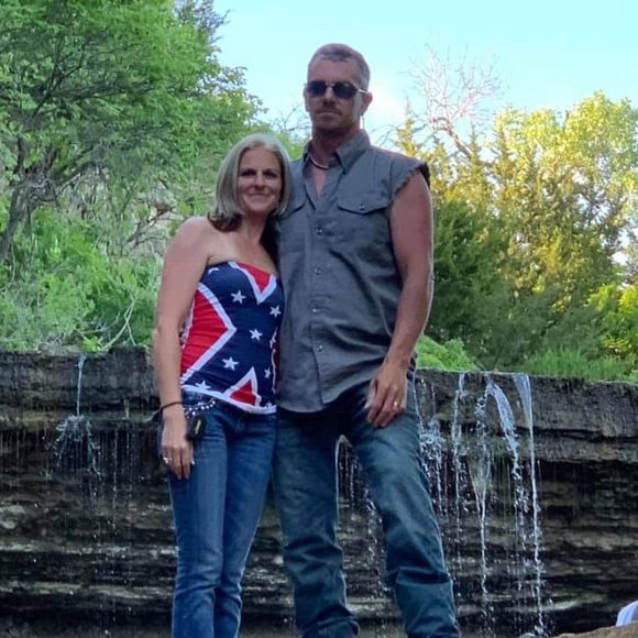 Profile Picture of Nicole Tannahill (@ericandnicole) on Poshmark