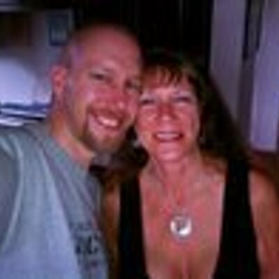 Profile Picture of Carol Schaefer (@cjslovinlife) on Twitter