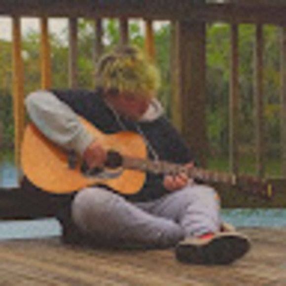 Profile Picture of Vinnie Capuana (@vinnie12905) on Poshmark