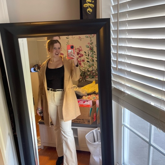 Profile Picture of Megan Olmstead (@meganolm12) on Poshmark