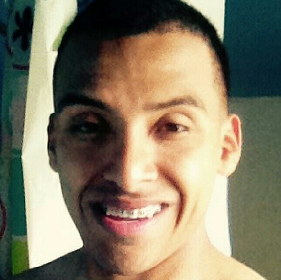 Profile Picture of Luis Guzman (@lguzman37) on Poshmark