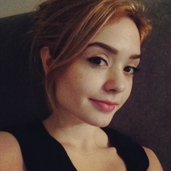 Profile Picture of Sandy Barrera (@sandybarbie) on Poshmark