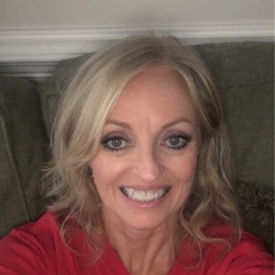Profile Picture of Diane Capps (@DianeCapps10) on Twitter