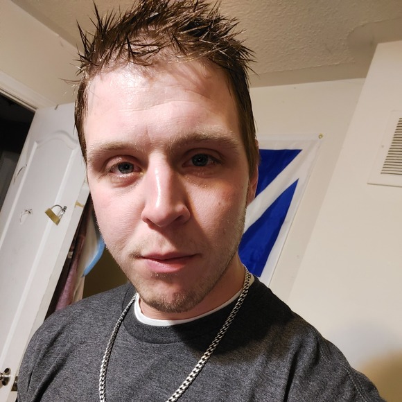 Profile Picture of Joshua Rideout (@j_barrett13) on Poshmark