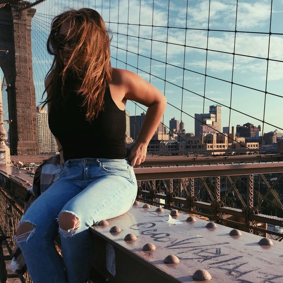 Profile Picture of Briana Badome (@brianabadome) on Poshmark