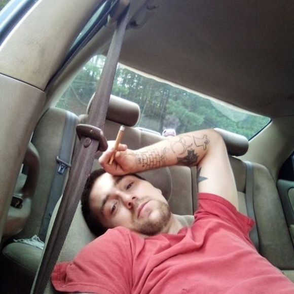 Profile Picture of Daniel Coats (@dopey024) on Poshmark