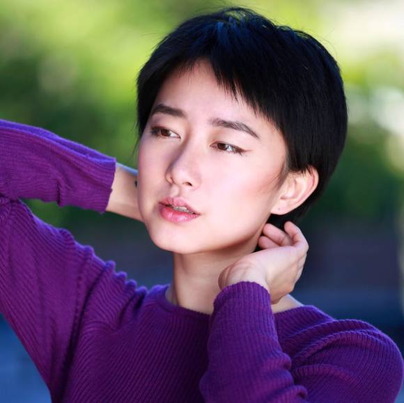 Profile Picture of Abigail Lhy (@abigail_lhy) on Poshmark