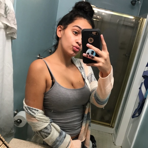 Profile Picture of Jessica Tomei (@jessicatomei_98) on Poshmark