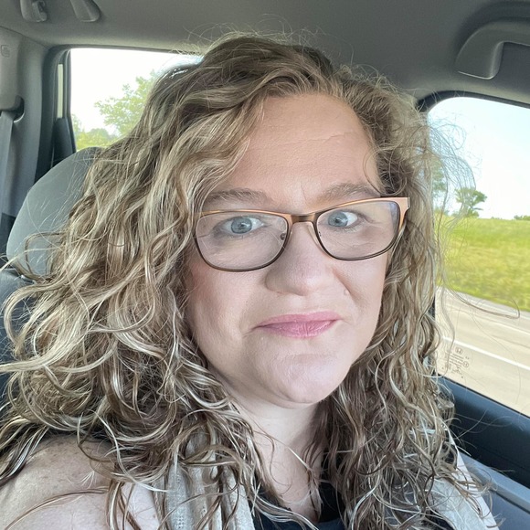 Profile Picture of Candace Rust hammond (@candaceh794) on Poshmark