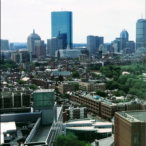 Profile Picture of Paula Monteiro (@pmonteiro123) on Poshmark