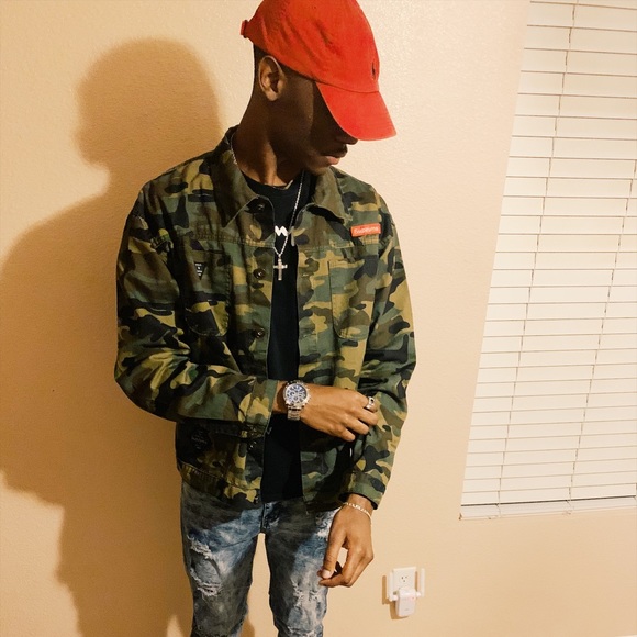 Profile Picture of Maurice Lighten (@maurriceety) on Poshmark