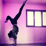 Profile Picture of Alex Geringer ✌🏼️❤️ॐ (@allycat_yogi) on Instagram