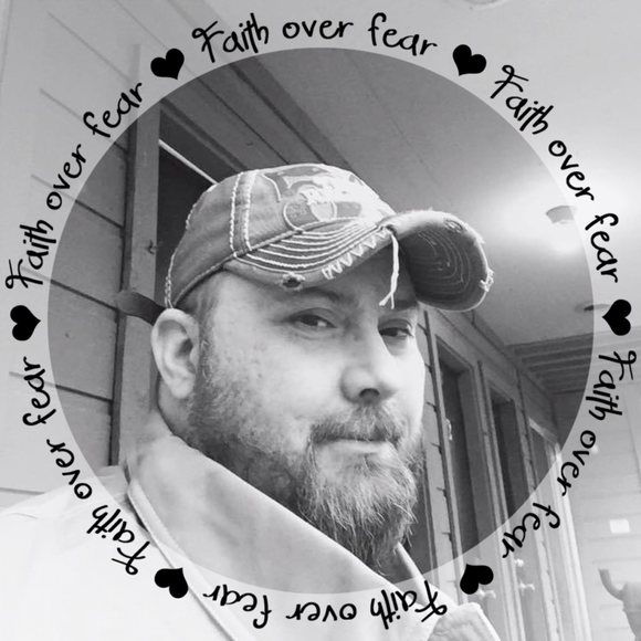 Profile Picture of Christopher Hendrix (@chendrix48) on Poshmark