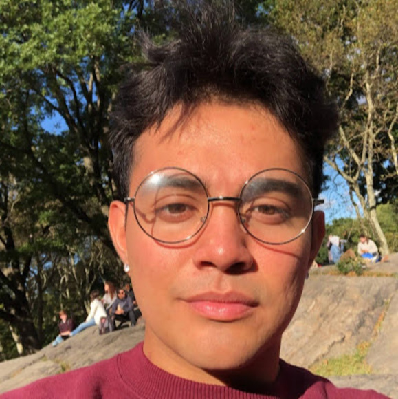 Profile Picture of Kevin Amado (@amadokevin2) on Poshmark