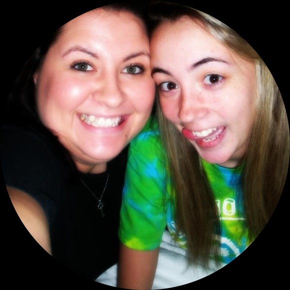 Profile Picture of Hillary Huffine (@hillary_huffine) on Poshmark