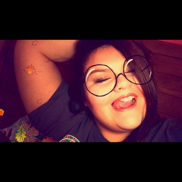 Profile Picture of Charity Swaffard (@charityswa) on Poshmark