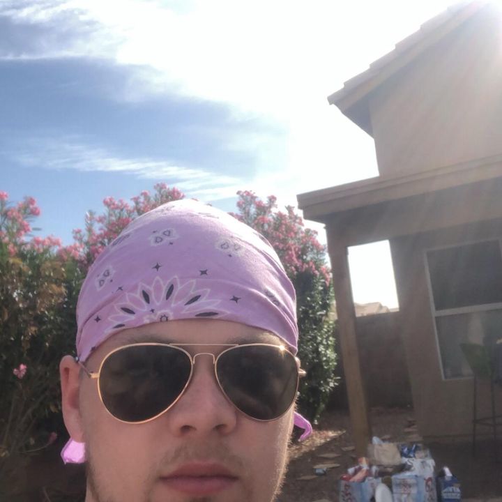 Profile Picture of scottnies (@scottnies) on Tiktok