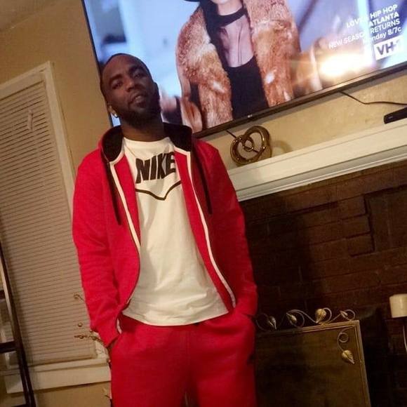 Profile Picture of Mocha Stroka (@stroka20) on Poshmark