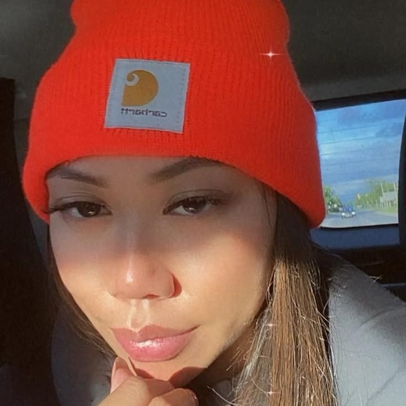 Profile Picture of Caitlyn Maramba (@cjadecm) on Poshmark