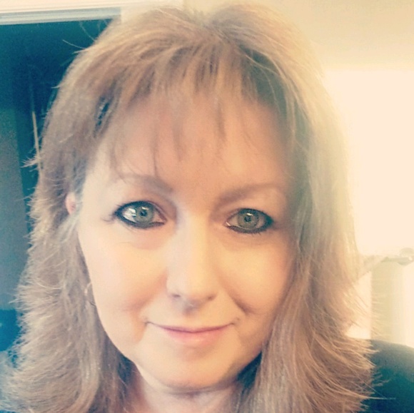 Profile Picture of Ann Maciej (@amaciej) on Poshmark