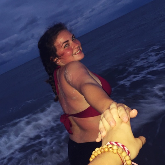 Profile Picture of Marie Yarchuk (@mchuk12579) on Poshmark