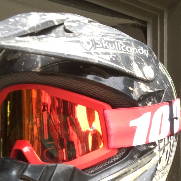 Profile Picture of Gannon Quiggins (@gannonquiggins) on Poshmark