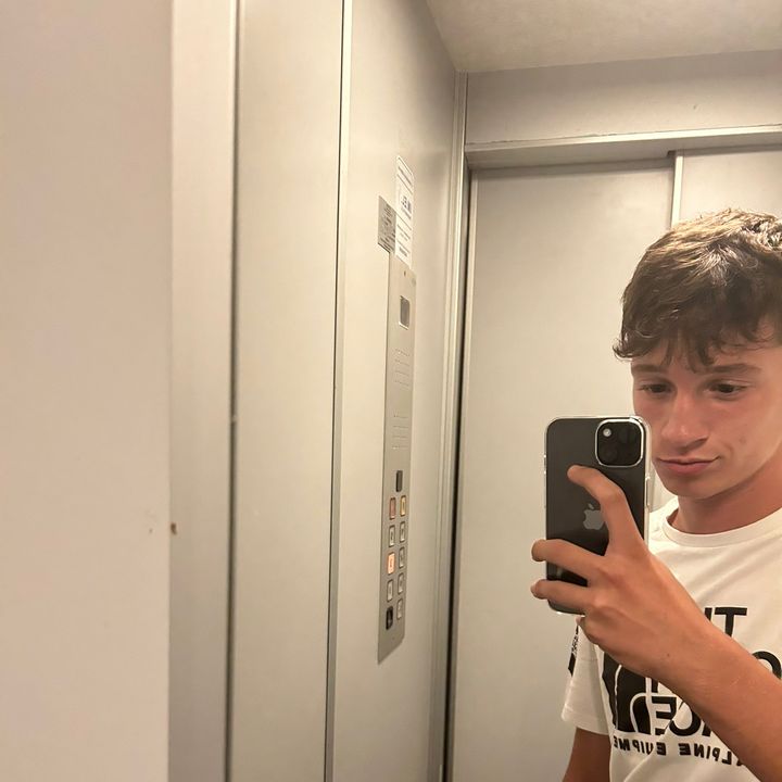 Profile Picture of tho (@thomasmicel) on Tiktok