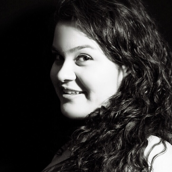 Profile Picture of Padideh Agh (@padidehagh) on Poshmark