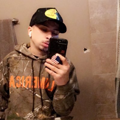 Profile Picture of Curtis Mount (@SLUM_DAD) on Twitter
