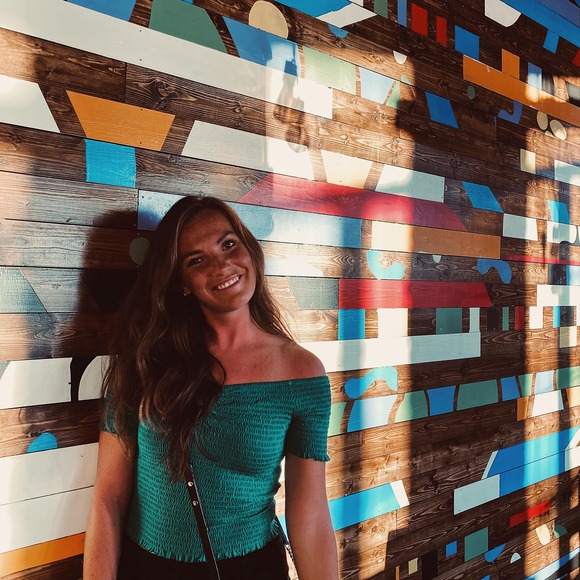 Profile Picture of Jill Boender (@jillybean9230) on Poshmark
