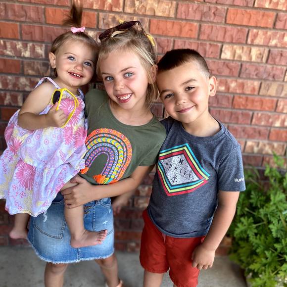 Sarah Huettner - Poshmark Profile Picture of Sarah Huettner (@sarah13m3) on Poshmark