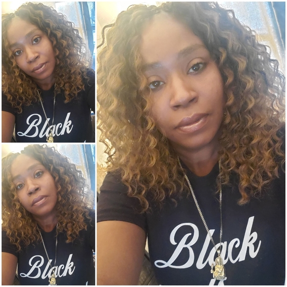 Profile Picture of Iesha Etheridge (@ieshawomack) on Poshmark