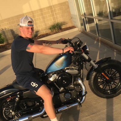 Profile Picture of Derek Tackett (@dtack12) on Twitter