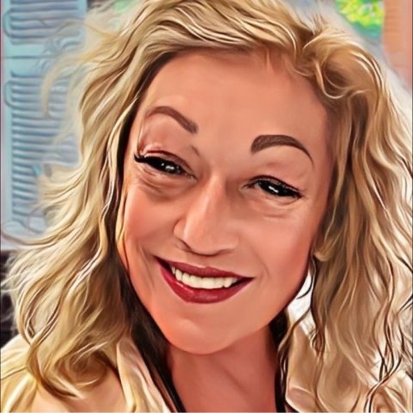 Profile Picture of Sylvie Theoret (@sylvietheore707) on Poshmark