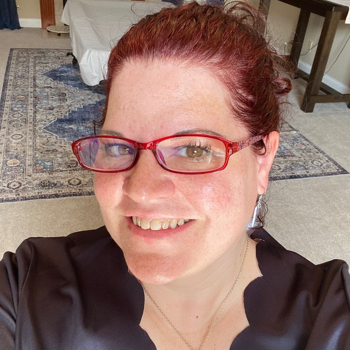 Profile Picture of Danielle_Vinson (@danielle_vinson_sells) on Tiktok