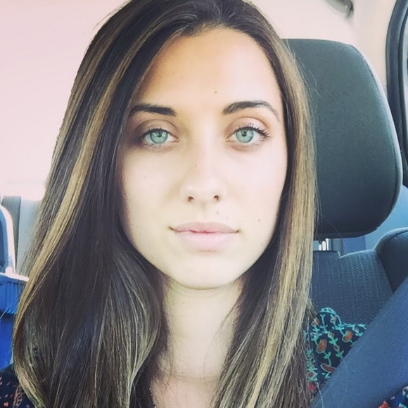 Nikki Toscano - Poshmark Profile Picture of Nikki Toscano (@nikkitoscano) on Poshmark