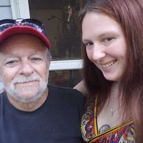 Profile Picture of Stephanie Scribner (@scribner91) on Poshmark